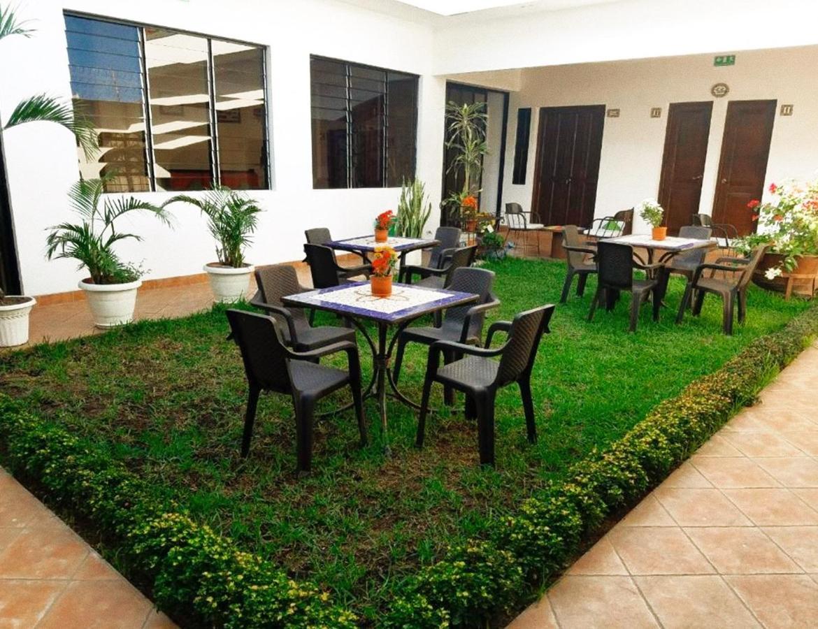 Hostal Las Puertas Santa Ana Exteriör bild