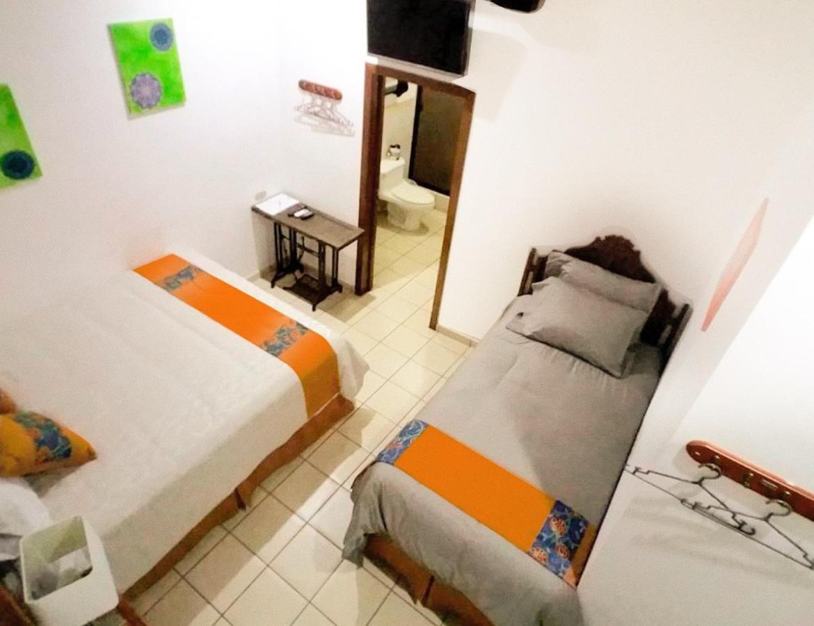 Hostal Las Puertas Santa Ana Exteriör bild